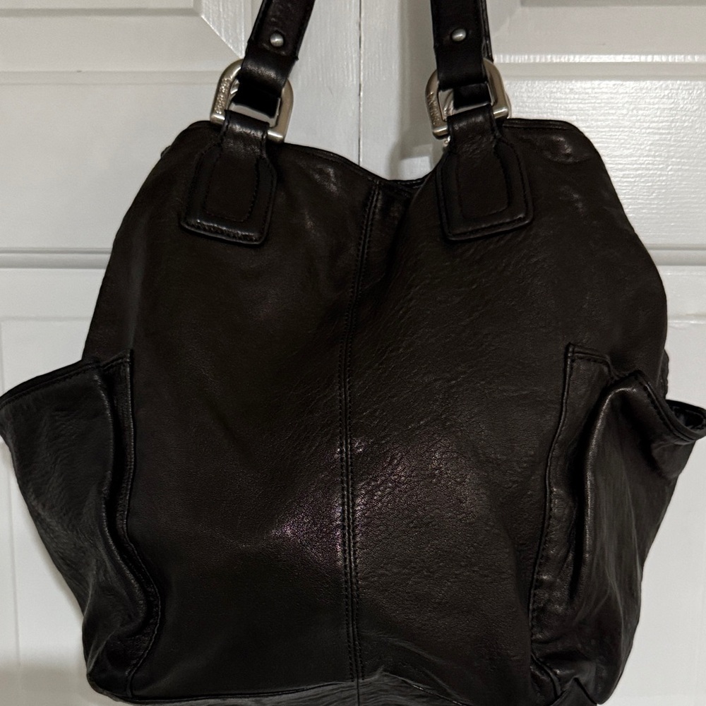 Perlina New York Womens Black Leather Shoulder Bag